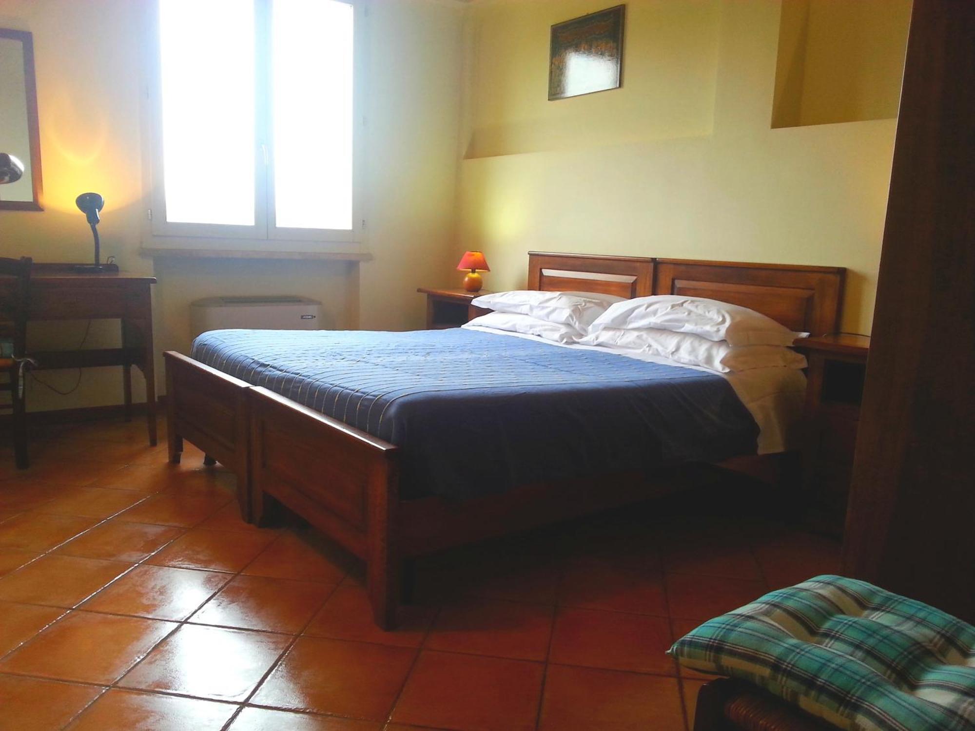 Residence Le Meridiane Siena Zimmer foto